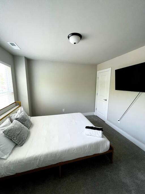 Brand New Build 10 Min- Uptown Villa Charlotte Ngoại thất bức ảnh