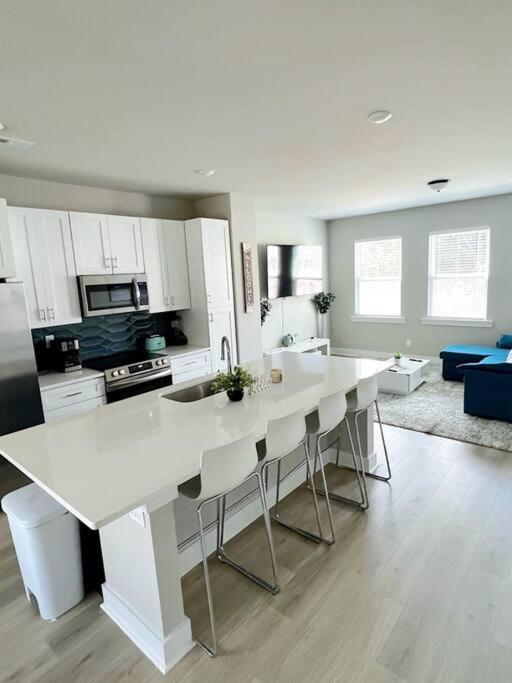 Brand New Build 10 Min- Uptown Villa Charlotte Ngoại thất bức ảnh